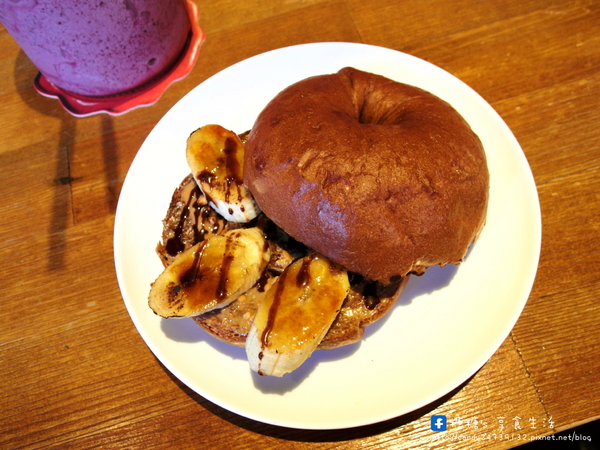 oh!Sweet Diner美式甜點餐廳:〖台中│美食〗oh!Sweet Diner美式甜點餐廳 ❤ 結合美味布朗尼的美式甜點餐廳,還有提供多樣料多味美的早午餐,餐點名子都超可愛!!