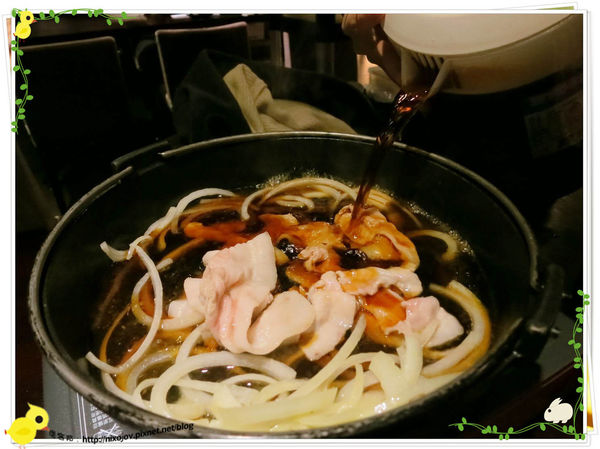 台北-本沐食堂-美味的壽喜燒吃到飽-炒洋蔥豬肉