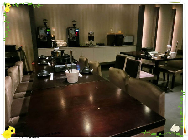 台北-本沐食堂-美味的壽喜燒吃到飽-店內裝潢