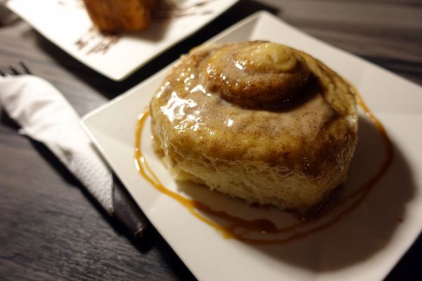 巴黎米咖啡 Cafe 8mm:(胖樺食記)公館商圈適合久坐看書的寧靜咖啡廳「巴黎米Café 8mm」。甜點及飲品皆讓人驚喜