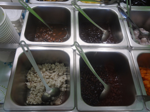 心仙草園：1021028[官本金文愛台灣口碑券第11彈]草綠色系心仙草園的仙草雞湯好吃到會讓神仙都想草上飛料理超級有創意