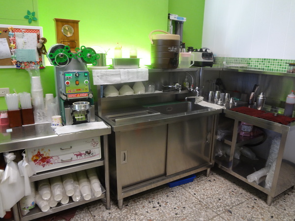 心仙草園：1021028[官本金文愛台灣口碑券第11彈]草綠色系心仙草園的仙草雞湯好吃到會讓神仙都想草上飛料理超級有創意