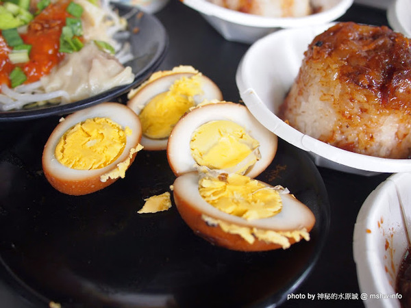 阿財米糕店:【食記】台中財伯阿財米糕店@清水 : 清水四大米糕之一, 米粒飽滿偏油但夠味