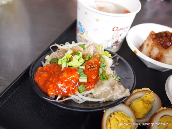 阿財米糕店:【食記】台中財伯阿財米糕店@清水 : 清水四大米糕之一, 米粒飽滿偏油但夠味