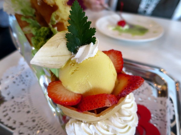 彩虹國度:Rainbow Waffle Caf'e 彩虹國度- 新興區中山一路2號 (玉竹商圈)