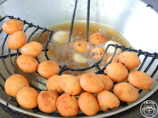 天天饅頭:呷飽祙【台中中區・天天饅頭】營業超過一甲子的涮嘴小點心