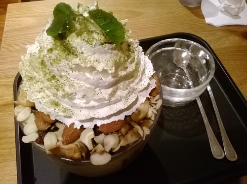 Caffe bene:早午晚宵夜通吃!創新甜點派脆思&重量級抹茶刨冰——韓國連鎖店Caffe bene