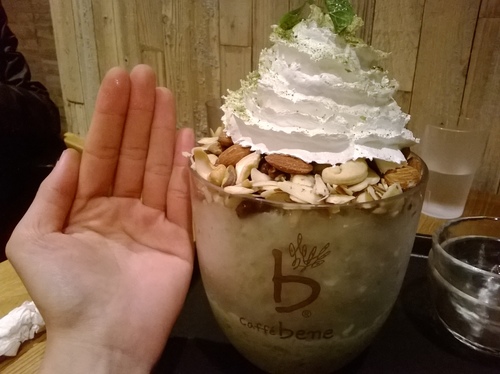 Caffe bene:早午晚宵夜通吃!創新甜點派脆思&重量級抹茶刨冰——韓國連鎖店Caffe bene