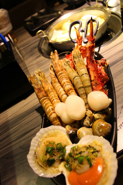 好客-音樂料理-現場LIVE演唱(市府店)：[台北]燒烤+帝王蟹 雙重滿足就在好客-音樂料理(市府店)