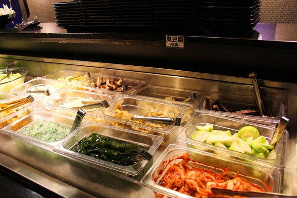 好客-音樂料理-現場LIVE演唱(市府店)：[台北]燒烤+帝王蟹 雙重滿足就在好客-音樂料理(市府店)