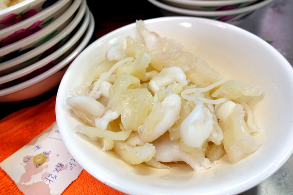 葉家小卷米粉：(胖樺食記)台南國華街必吃排美食「葉家小卷米粉」，時尚玩家報導的人氣小卷米粉湯(含2016.06最新價格)