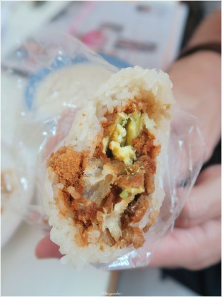 石牌早餐店：台北 捷運石牌站 無名手工蛋餅~小巷裡的人氣高CP值早餐店