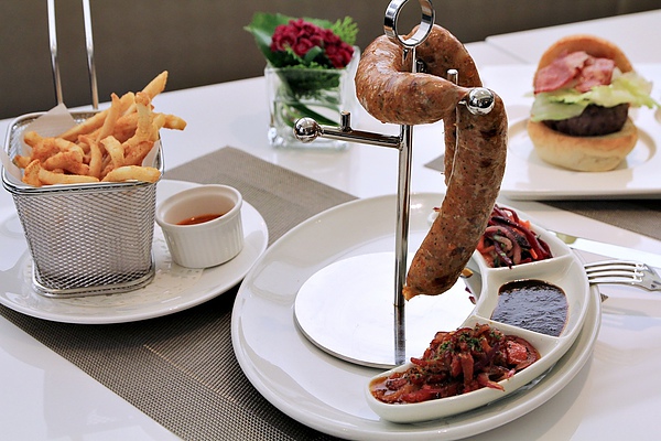 AT&T 4 Fun,Liz 巴賽麗