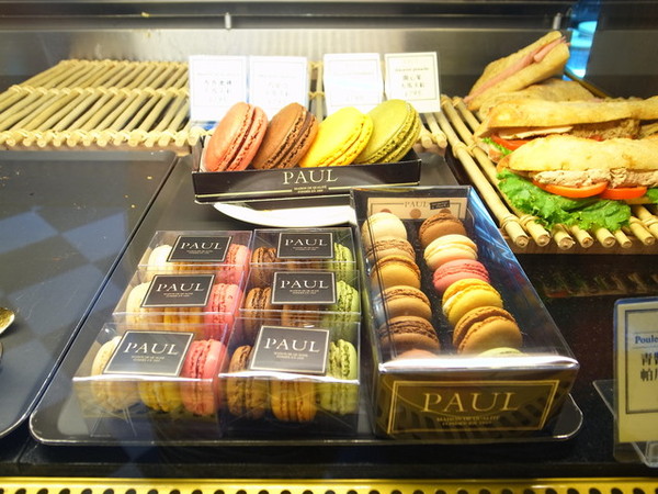 PAUL保羅麵包沙龍(內湖店)：＜台北｜內湖｜下午茶＞超正點千層派＆馬卡紅～PAUL保羅麵包沙龍（內湖店）
