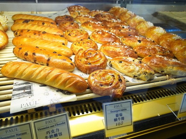 PAUL保羅麵包沙龍(內湖店)：＜台北｜內湖｜下午茶＞超正點千層派＆馬卡紅～PAUL保羅麵包沙龍（內湖店）