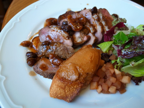 PAUL保羅麵包沙龍(內湖店)：＜台北｜內湖｜下午茶＞超正點千層派＆馬卡紅～PAUL保羅麵包沙龍（內湖店）