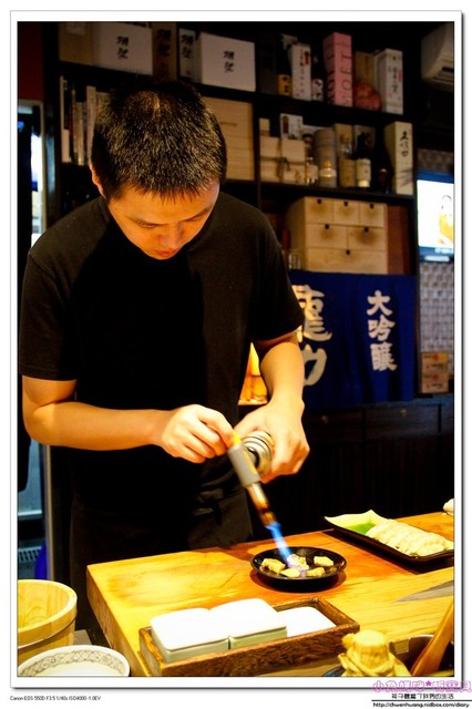 坐著做すし握壽司:【美食♥桃園】☼ 坐著做すし握壽司☼無菜單創意日本料理,一位難求的美食 ♥♥