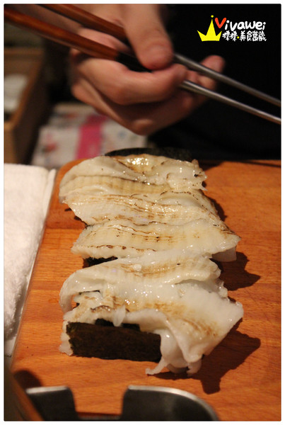 坐著做壽司割烹：桃園中壢市｜Cp值高820元無菜單日本料理『坐著做 すし 握壽司』