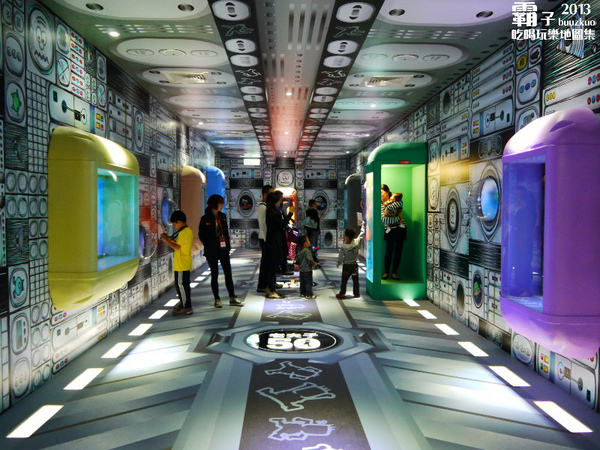 「老夫子 50 時空叮叮車 」世界巡展 台北首站(台北首站)：老夫子50 時空叮叮車，大玩時空穿越情境!!! (世界巡展台北首站)