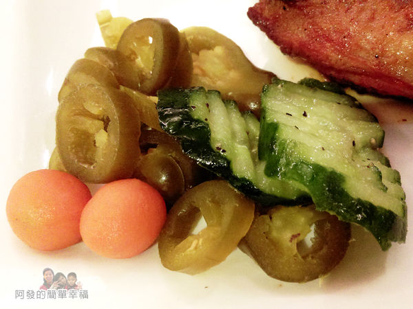 紅牛原味炭烤牛排33-美國大雞腿排(墨西哥香辣)配菜