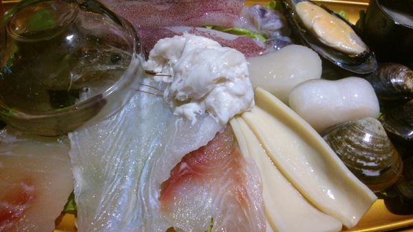 鍋神日式涮涮鍋(台中逢甲旗艦店):好運接二連三…口碑體驗3--鍋神日式涮涮鍋(台中逢甲旗艦店)…天氣冷還有什麼比吃火鍋更幸福的了