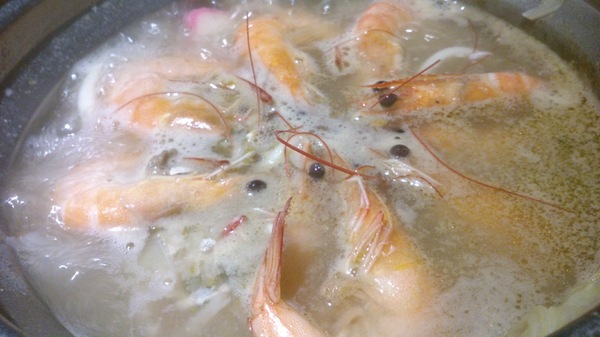 鍋神日式涮涮鍋(台中逢甲旗艦店):好運接二連三…口碑體驗3--鍋神日式涮涮鍋(台中逢甲旗艦店)…天氣冷還有什麼比吃火鍋更幸福的了