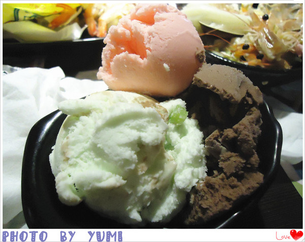 鍋神日式涮涮鍋(台中逢甲旗艦店):【愛評口碑券♥第二十六彈】活跳跳蝦子大呼鍋癮♥頂級海鮮撫慰你的胃@鍋神日式涮涮鍋(台中逢甲旗艦店)