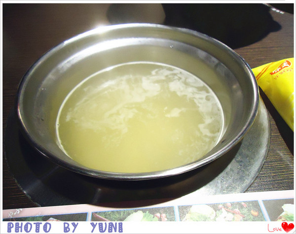 鍋神日式涮涮鍋(台中逢甲旗艦店):【愛評口碑券♥第二十六彈】活跳跳蝦子大呼鍋癮♥頂級海鮮撫慰你的胃@鍋神日式涮涮鍋(台中逢甲旗艦店)