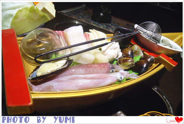 鍋神日式涮涮鍋(台中逢甲旗艦店):【愛評口碑券♥第二十六彈】活跳跳蝦子大呼鍋癮♥頂級海鮮撫慰你的胃@鍋神日式涮涮鍋(台中逢甲旗艦店)