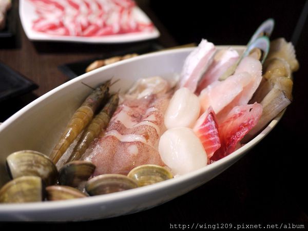 紅蟹將軍(台北忠孝店)：【紅蟹將軍】蟹腳+海鮮火鍋餐體驗