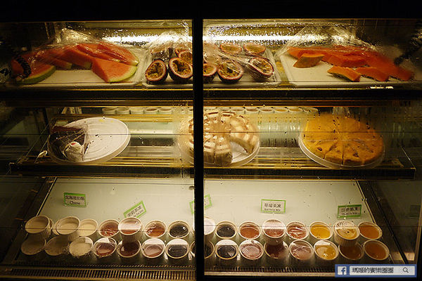 紅蟹將軍吃到飽(台北忠孝店)：◆台北東區【紅蟹將軍吃到飽—台北忠孝店】帝王蟹火鍋吃到飽。北海道鍋物。捷運國父紀念館美食