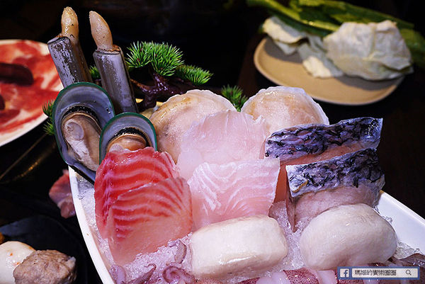 紅蟹將軍吃到飽(台北忠孝店)：◆台北東區【紅蟹將軍吃到飽—台北忠孝店】帝王蟹火鍋吃到飽。北海道鍋物。捷運國父紀念館美食