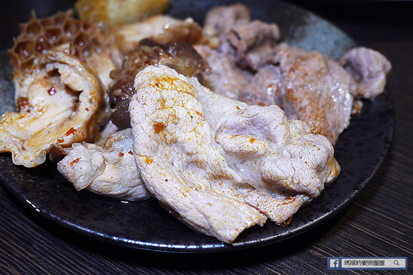 紅蟹將軍吃到飽(台北忠孝店)：◆台北東區【紅蟹將軍吃到飽—台北忠孝店】帝王蟹火鍋吃到飽。北海道鍋物。捷運國父紀念館美食