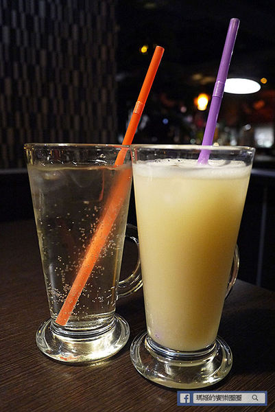 紅蟹將軍吃到飽(台北忠孝店)：◆台北東區【紅蟹將軍吃到飽—台北忠孝店】帝王蟹火鍋吃到飽。北海道鍋物。捷運國父紀念館美食