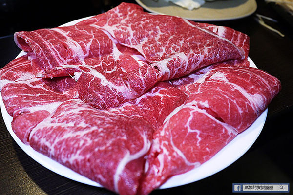 紅蟹將軍吃到飽(台北忠孝店)：◆台北東區【紅蟹將軍吃到飽—台北忠孝店】帝王蟹火鍋吃到飽。北海道鍋物。捷運國父紀念館美食