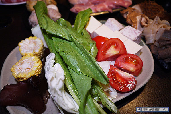 紅蟹將軍吃到飽(台北忠孝店)：◆台北東區【紅蟹將軍吃到飽—台北忠孝店】帝王蟹火鍋吃到飽。北海道鍋物。捷運國父紀念館美食