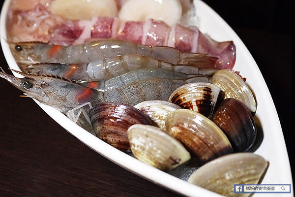 紅蟹將軍吃到飽(台北忠孝店)：◆台北東區【紅蟹將軍吃到飽—台北忠孝店】帝王蟹火鍋吃到飽。北海道鍋物。捷運國父紀念館美食