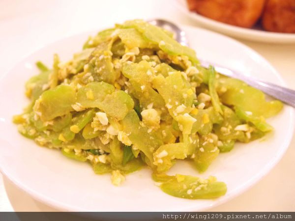 六廚川湘菜館：老字號的道地美味川菜。六廚川式料理