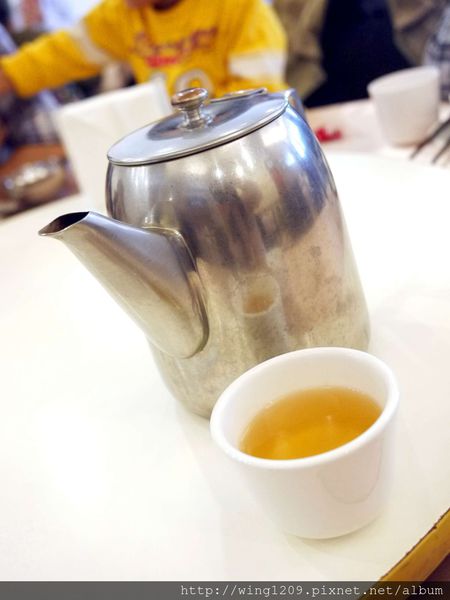 六廚川湘菜館：老字號的道地美味川菜。六廚川式料理