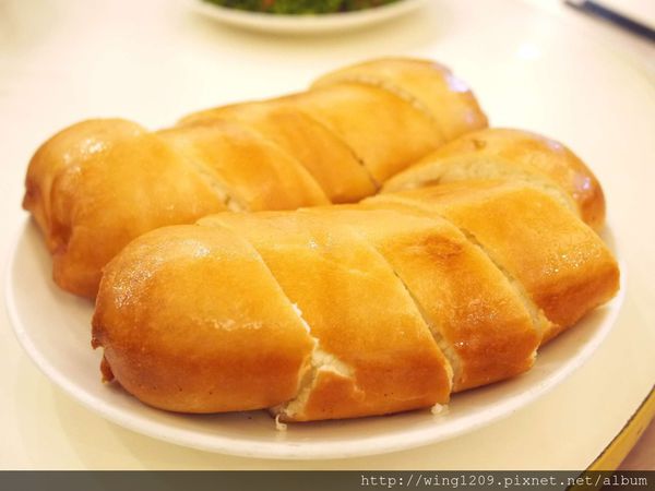 六廚川湘菜館：老字號的道地美味川菜。六廚川式料理