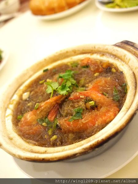 六廚川湘菜館：老字號的道地美味川菜。六廚川式料理