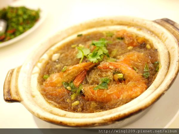 六廚川湘菜館：老字號的道地美味川菜。六廚川式料理