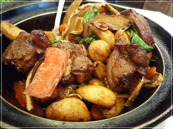 六廚川湘菜館：【大安區】六廚川湘菜館－道道都是極品