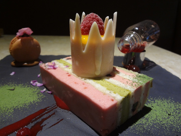 CV黑色天使蛋糕精品店：1021116[官本金文愛台灣口碑券第16彈]CV黑色天使蛋糕精品店魔術師極致華麗的甜點饗宴讀你讀你心想吃什麼BLACK ANGEL