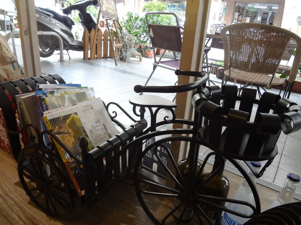 CV黑色天使蛋糕精品店：1021116[官本金文愛台灣口碑券第16彈]CV黑色天使蛋糕精品店魔術師極致華麗的甜點饗宴讀你讀你心想吃什麼BLACK ANGEL