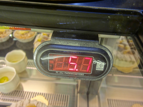 CV黑色天使蛋糕精品店：1021116[官本金文愛台灣口碑券第16彈]CV黑色天使蛋糕精品店魔術師極致華麗的甜點饗宴讀你讀你心想吃什麼BLACK ANGEL