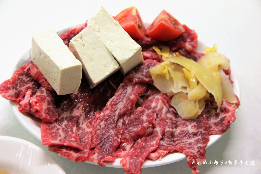 新園牛肉爐 (8).JPG