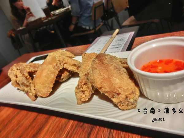 薄多義:【台南食記】想吃嗎?排隊就是了!✿超人氣義式餐廳@薄多義BIT 2 EAT