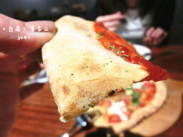 薄多義:【台南食記】想吃嗎?排隊就是了!✿超人氣義式餐廳@薄多義BIT 2 EAT