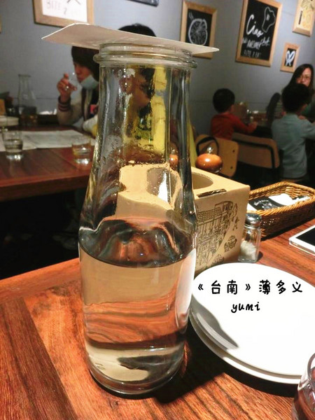 薄多義:【台南食記】想吃嗎?排隊就是了!✿超人氣義式餐廳@薄多義BIT 2 EAT